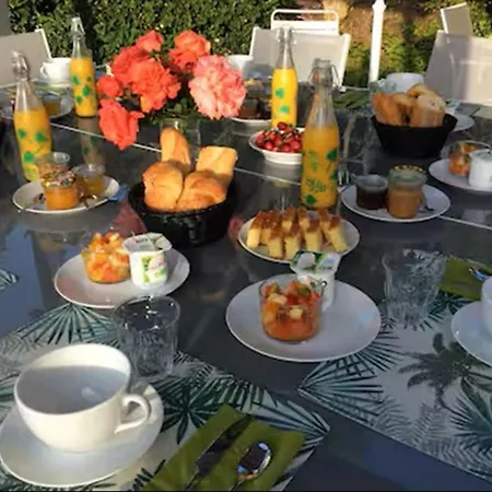 D'hotes Le Pygargue Frühstückspension 3*